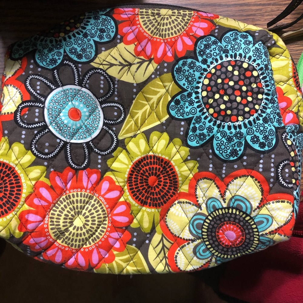 Floral Vera Bradley makeup bag
